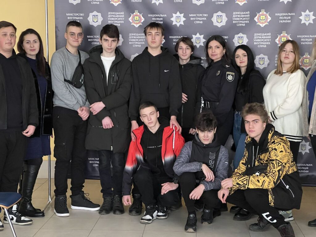 photo_5238040950998164814_y