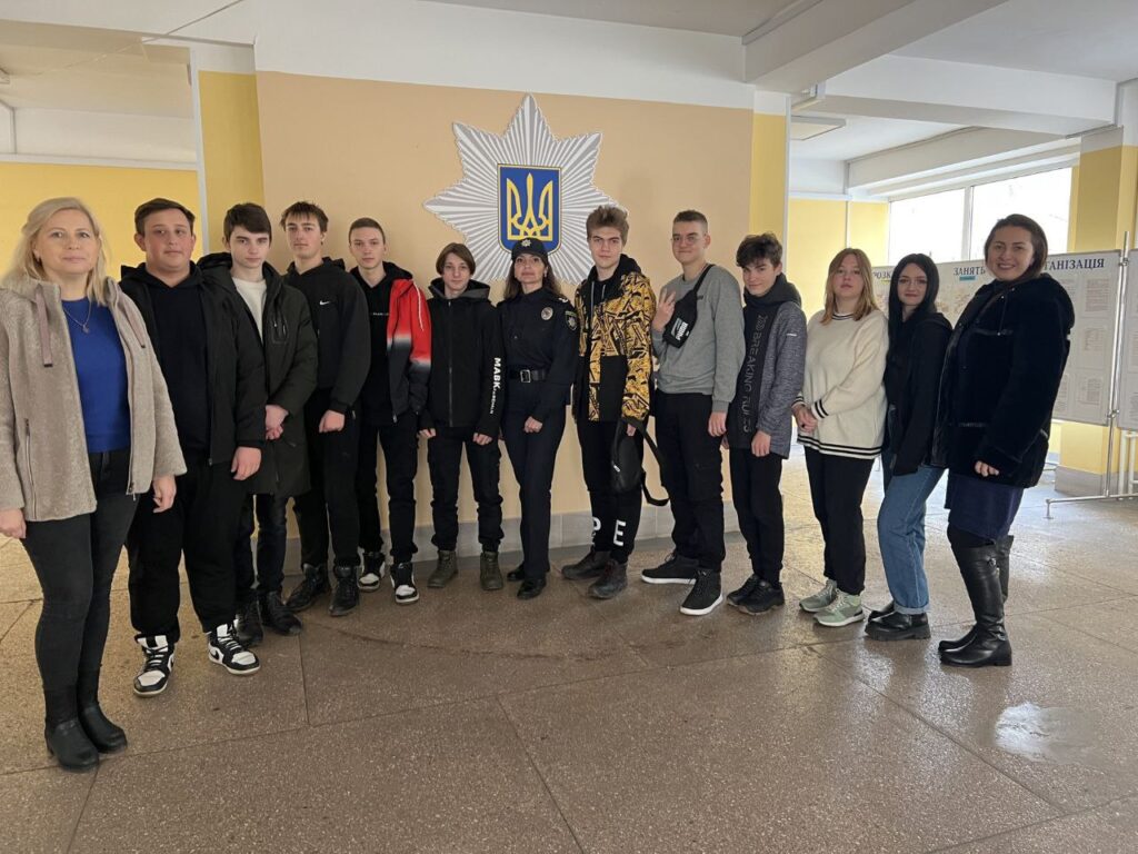 photo_5238040950998164815_y