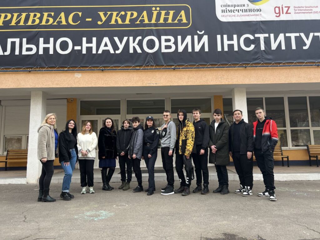 photo_5238040950998164816_y