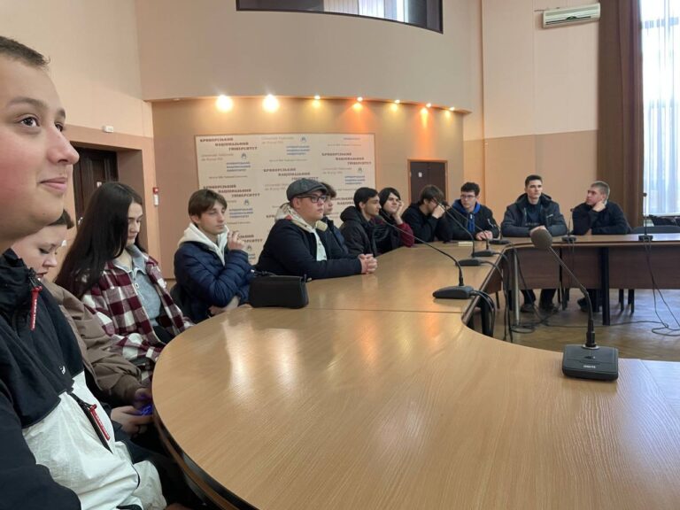 photo_2025-11-04_10-24-57