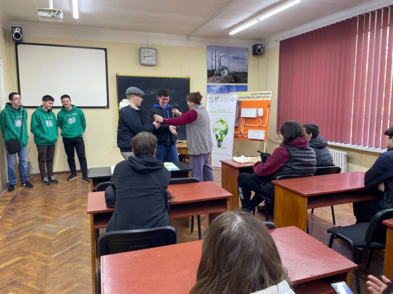 photo_2025-11-04_10-25-02